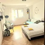 Center Apartment